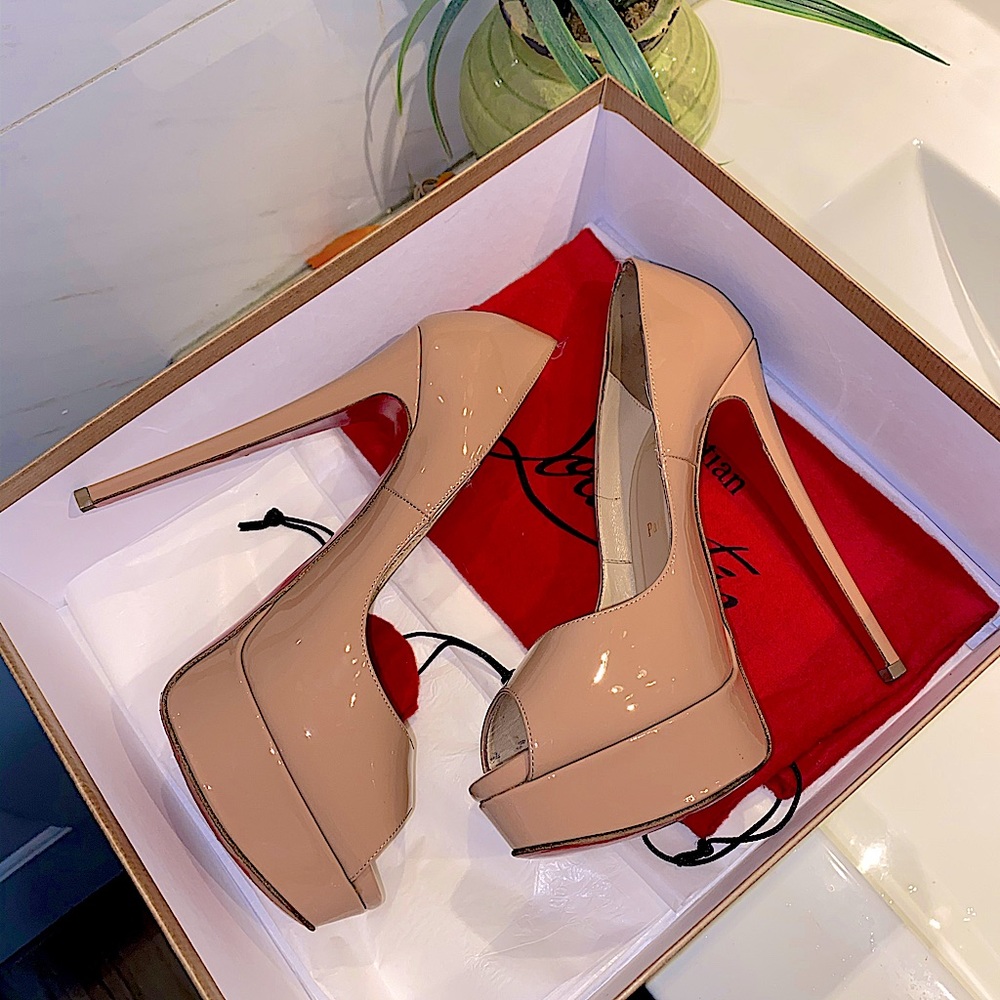 Auth Christain Louboutin Ladypeep Nude/ Size38 - image 3